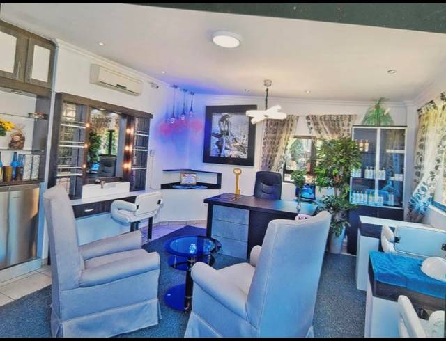 9 BEDROOM HOUSE FOR SALE IN MORNINGSIDE